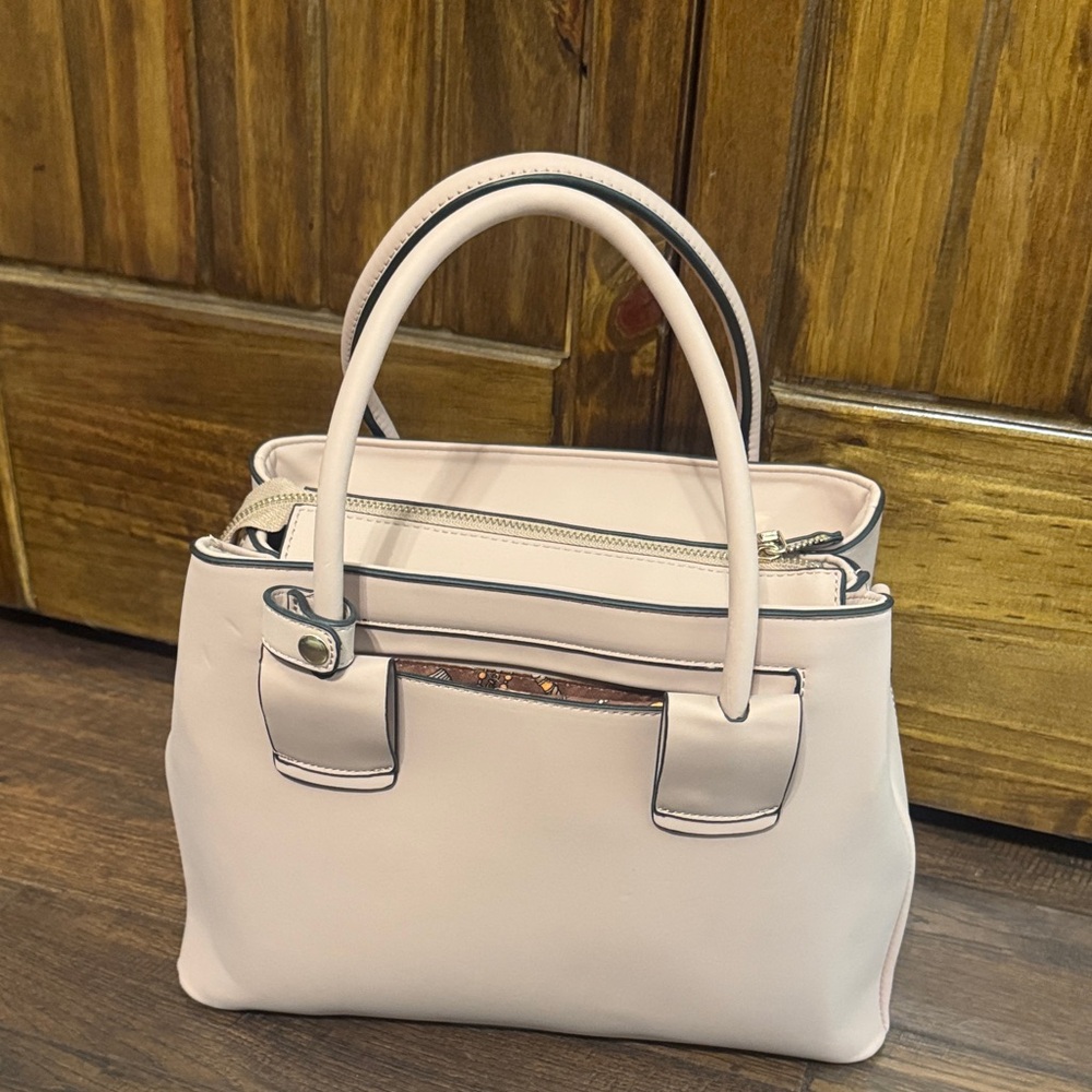 Elegant Pink Handbag